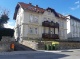 Villa, Einfahrt-Hauptstraße (105 KB)