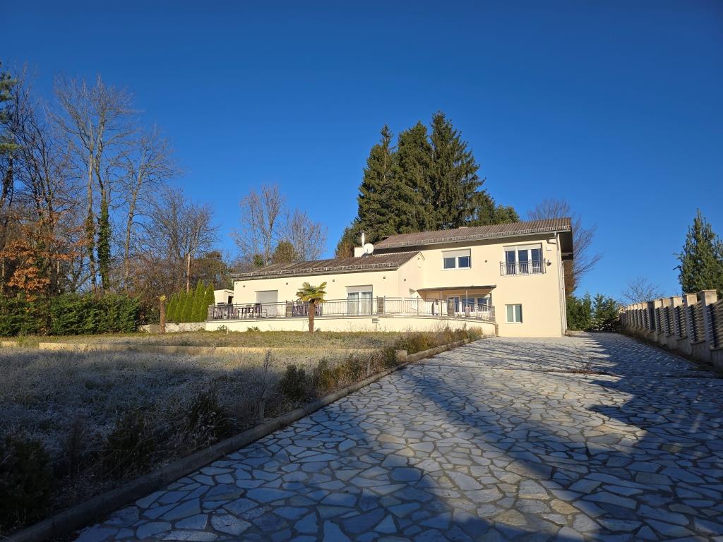 Einfamilienhaus mit Terrasse und Auffahrt in der Steiermark