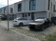 Haus mit Abstellplätzen (94 KB)